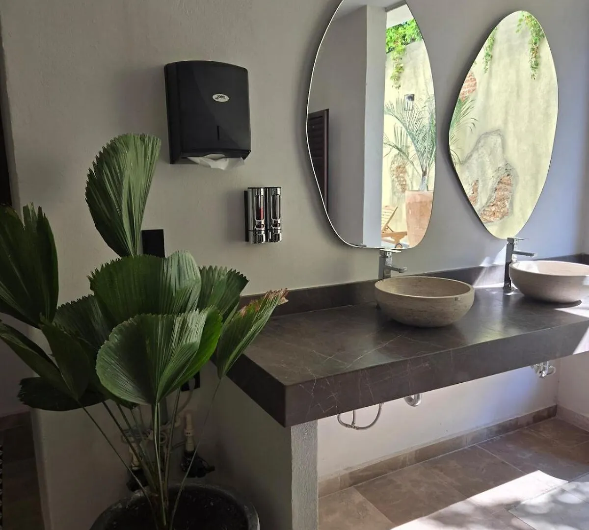 Extraordinary Location For Food And Walker'S Apartment Mazatlan Mexico